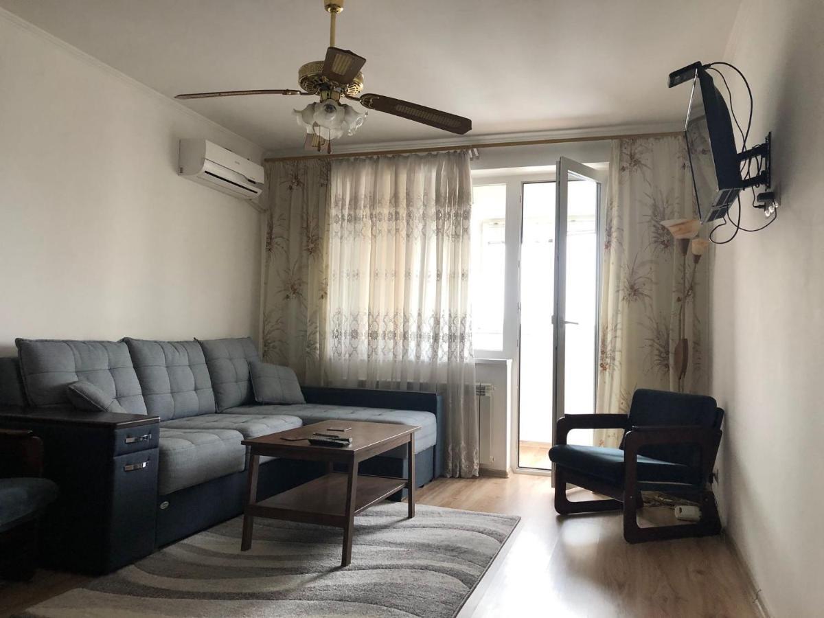 Clean Apartment On Lunacharskogo Street Tiraspol Exterior foto