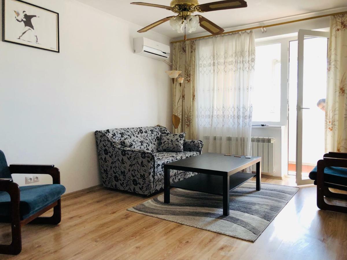 Clean Apartment On Lunacharskogo Street Tiraspol Exterior foto